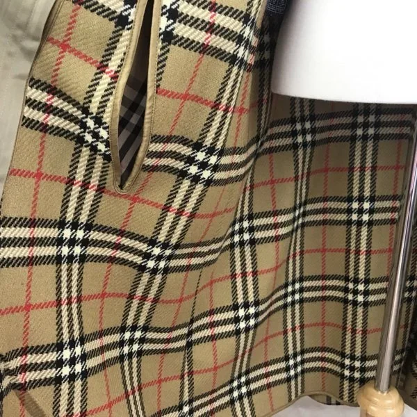 Burberry trench coat 2.webp Burberry trench coat 2.webp