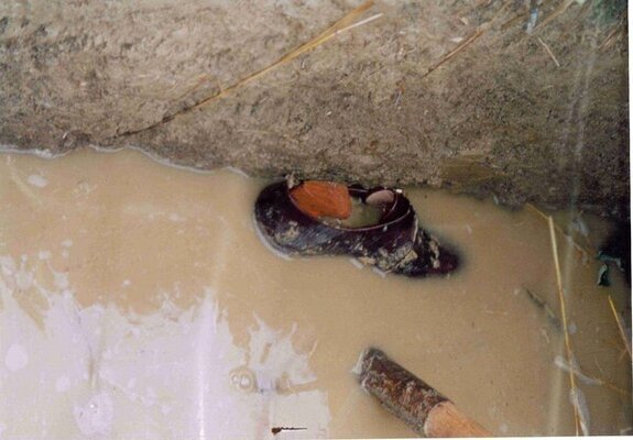 Lattanzi buried shoes 1.jpg