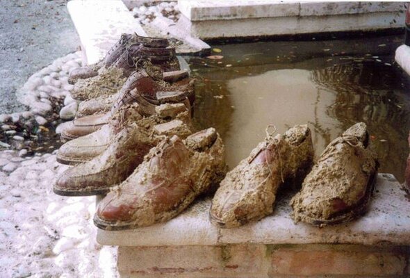 Lattanzi buried shoes 2.jpg