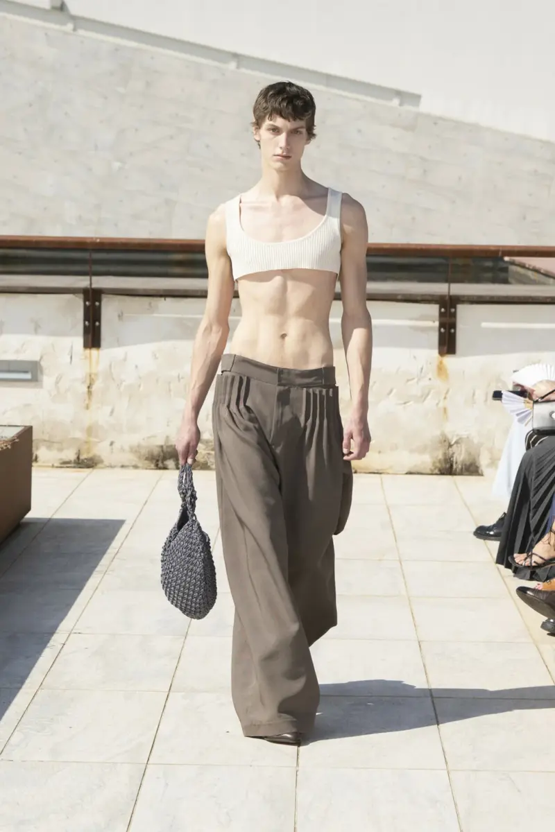 look0017-1024x1536.webp